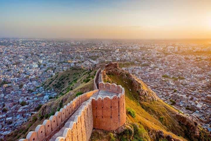 https://hare-media-cdn.tripadvisor.com/media/attractions-splice-spp-720x480/06/6f/45/b3.jpg