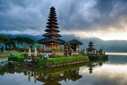 Bali: Bedugul Lake Temple, Banyumala Waterfall, UNESCO Rice Field