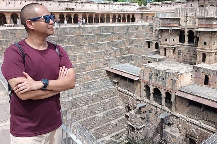 https://hare-media-cdn.tripadvisor.com/media/attractions-splice-spp-720x480/13/2a/47/0a.jpg