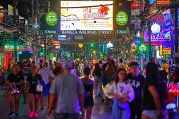 Phuket Nightlife Tour, Free Entry Bar and Club Crawl