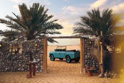 Dubai: Heritage Desert Safari in Vintage Land Rover with Dinner