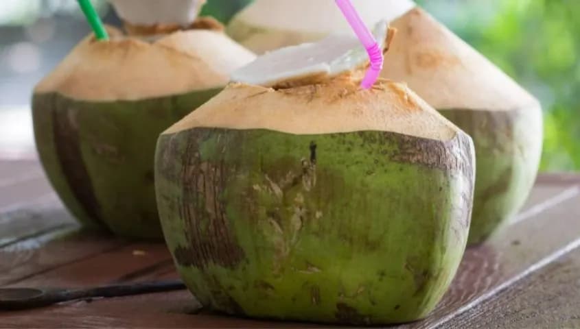 Coconut water 1_compressed.webp