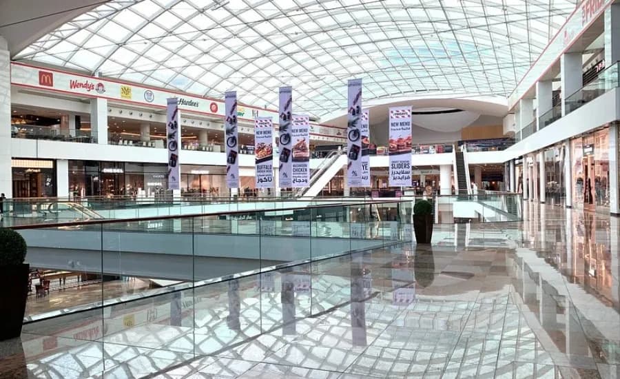 https://travjoy.s3.ap-south-1.amazonaws.com/Dubai_Festival_City_Mall_11_b6952d2947.webp