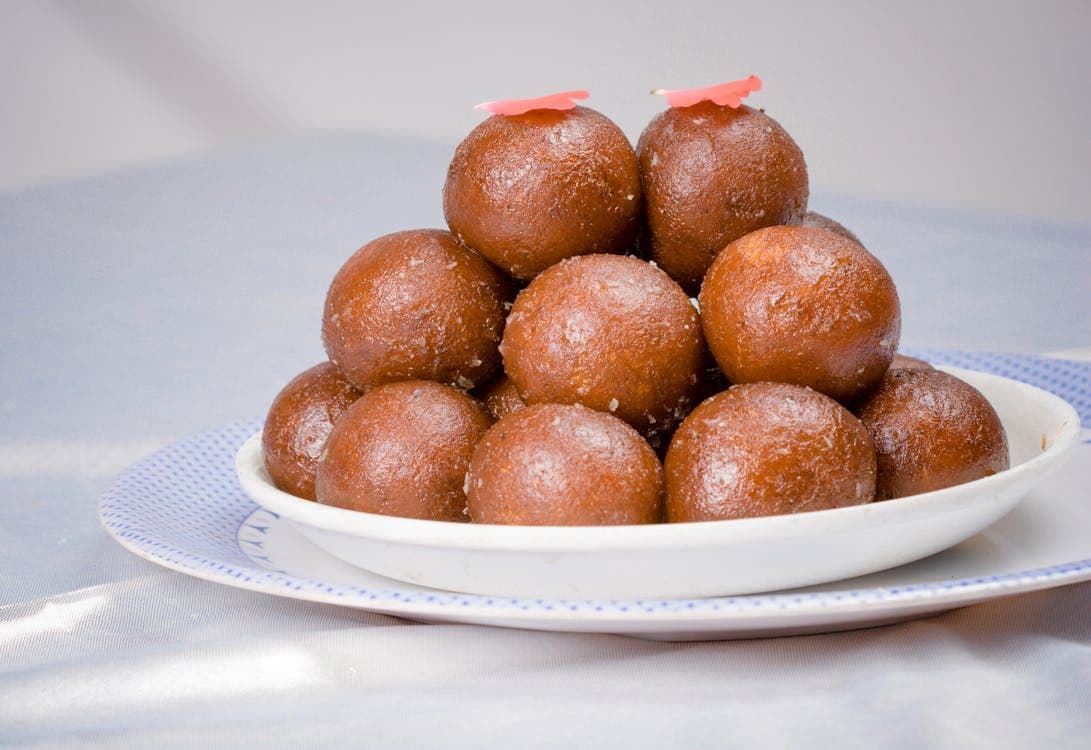 Gulab Jamun 1.jpeg