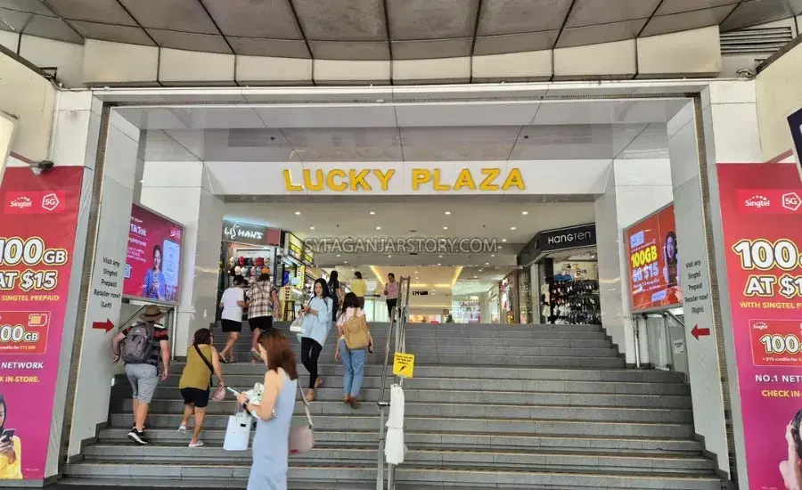 Lucky Plaza1.webp