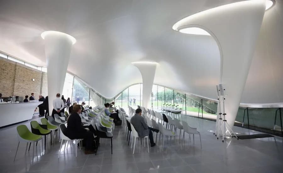 https://travjoy.s3.ap-south-1.amazonaws.com/Serpentine_Galleries2_dc661843f0.webp