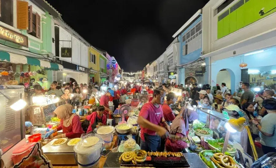 Sunday_Walking_Street_Lard_Yai_1_1937296572
