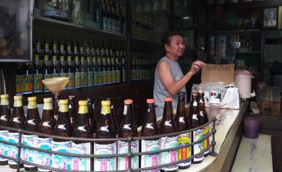 Ya_Dong_Herbal_Liquor_1_515a3f4148