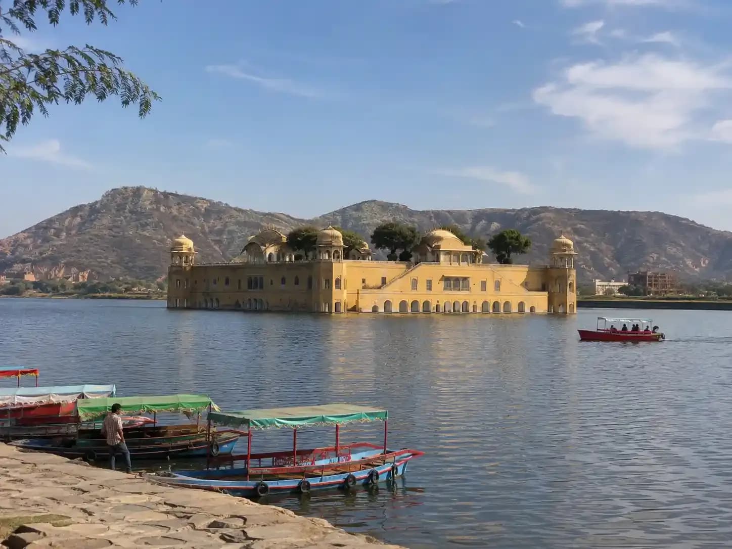 https://travjoy.s3.ap-south-1.amazonaws.com/jal_mahal_1_2_470055771c.webp