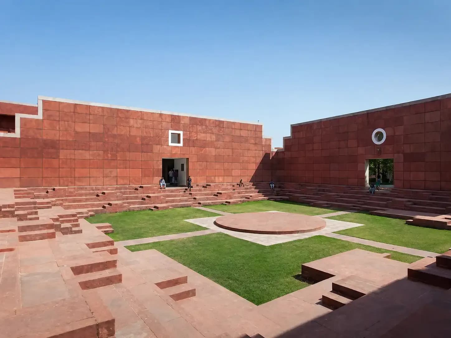 https://travjoy.s3.ap-south-1.amazonaws.com/jawahar_kala_kendra_1_fcf93c401e.webp
