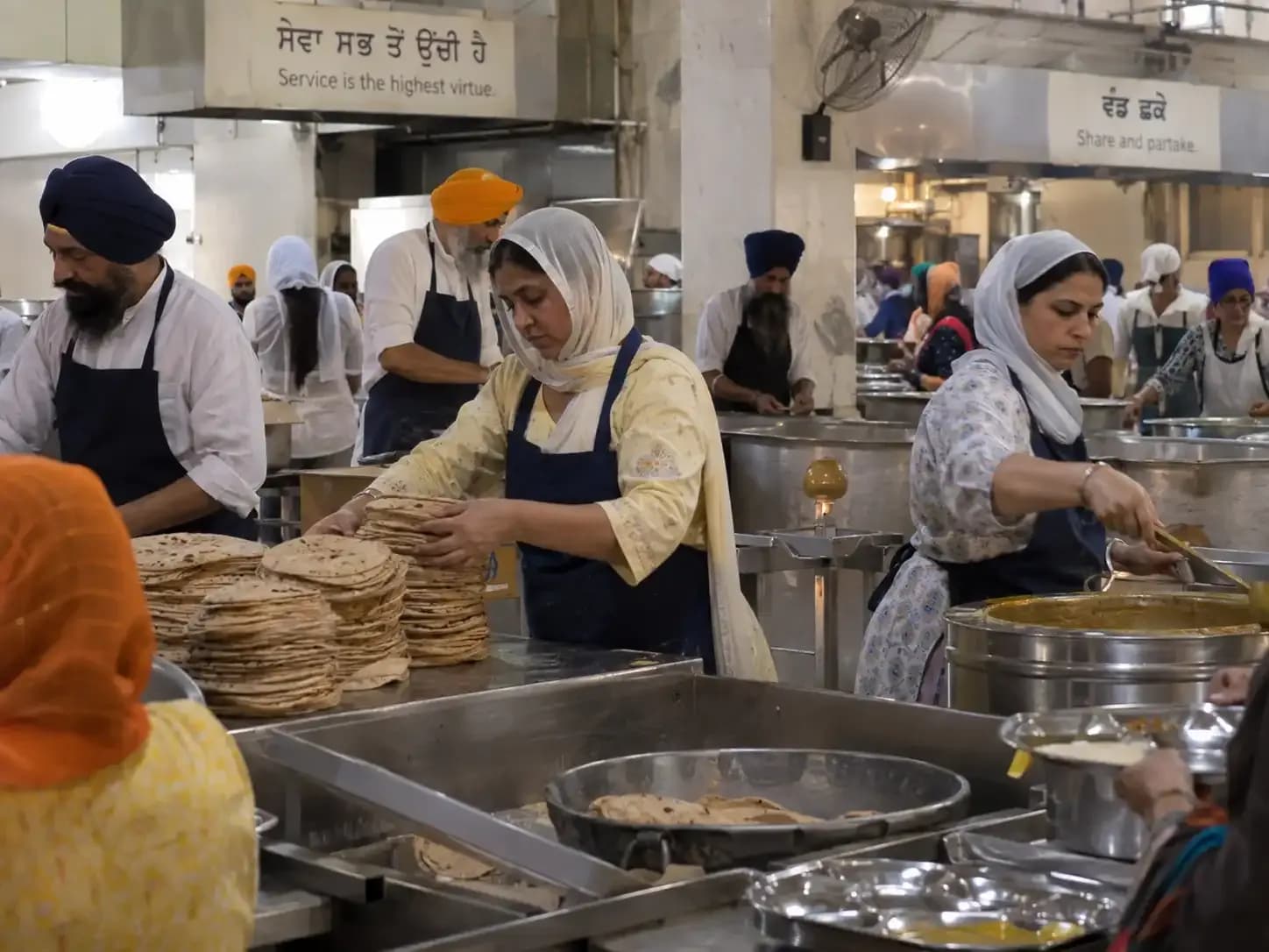 langar_at_gurudwara_2_ddec7527d9