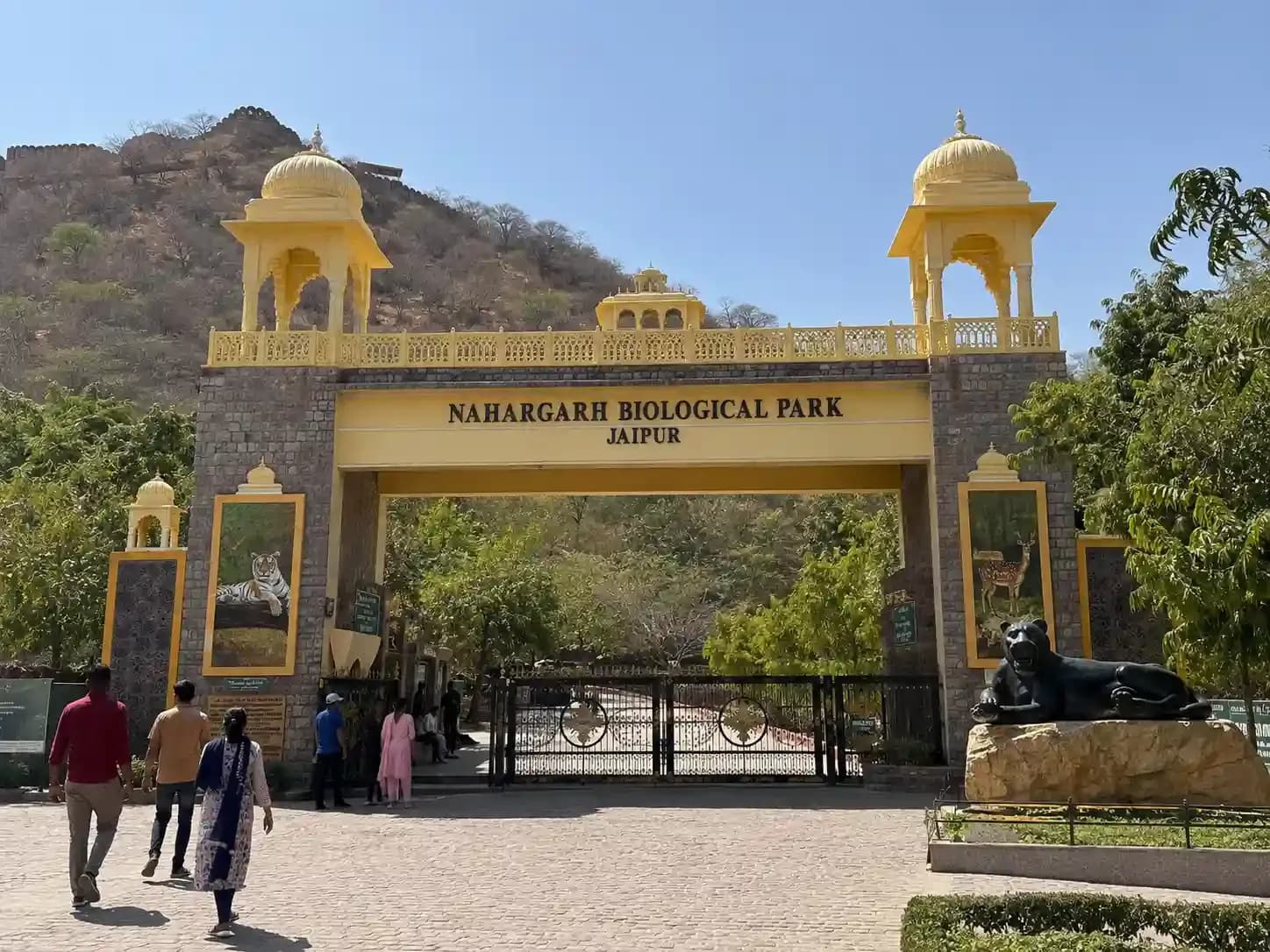 https://travjoy.s3.ap-south-1.amazonaws.com/nahargarh_biological_park_1_1_c9563355ba.webp