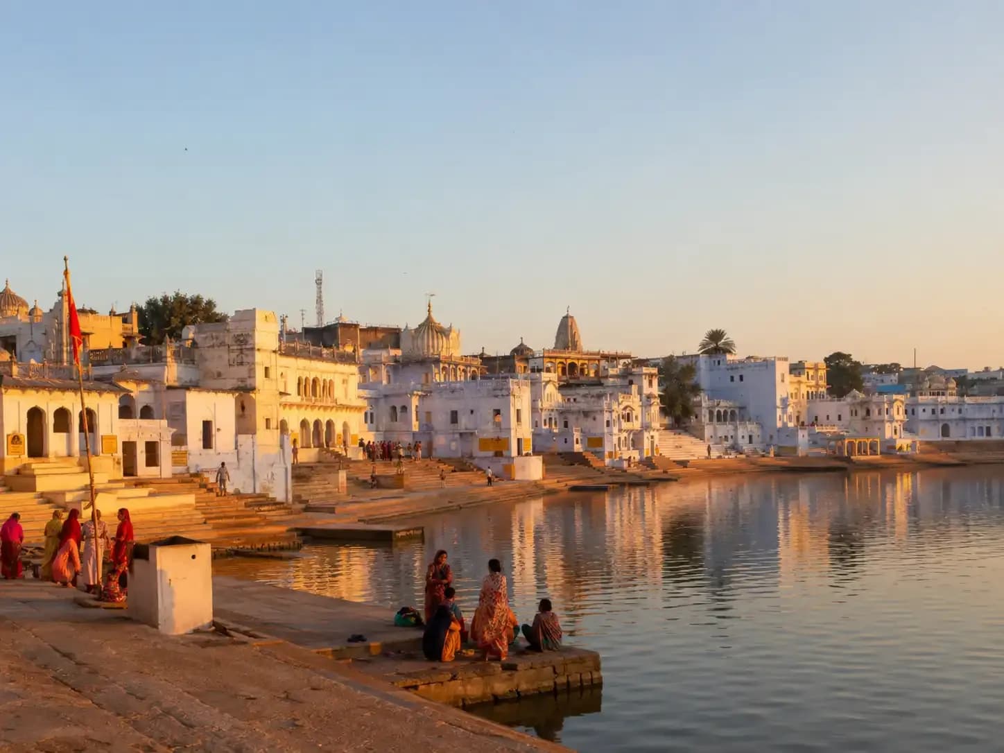 https://travjoy.s3.ap-south-1.amazonaws.com/pushkar_1_1_37be880582.webp