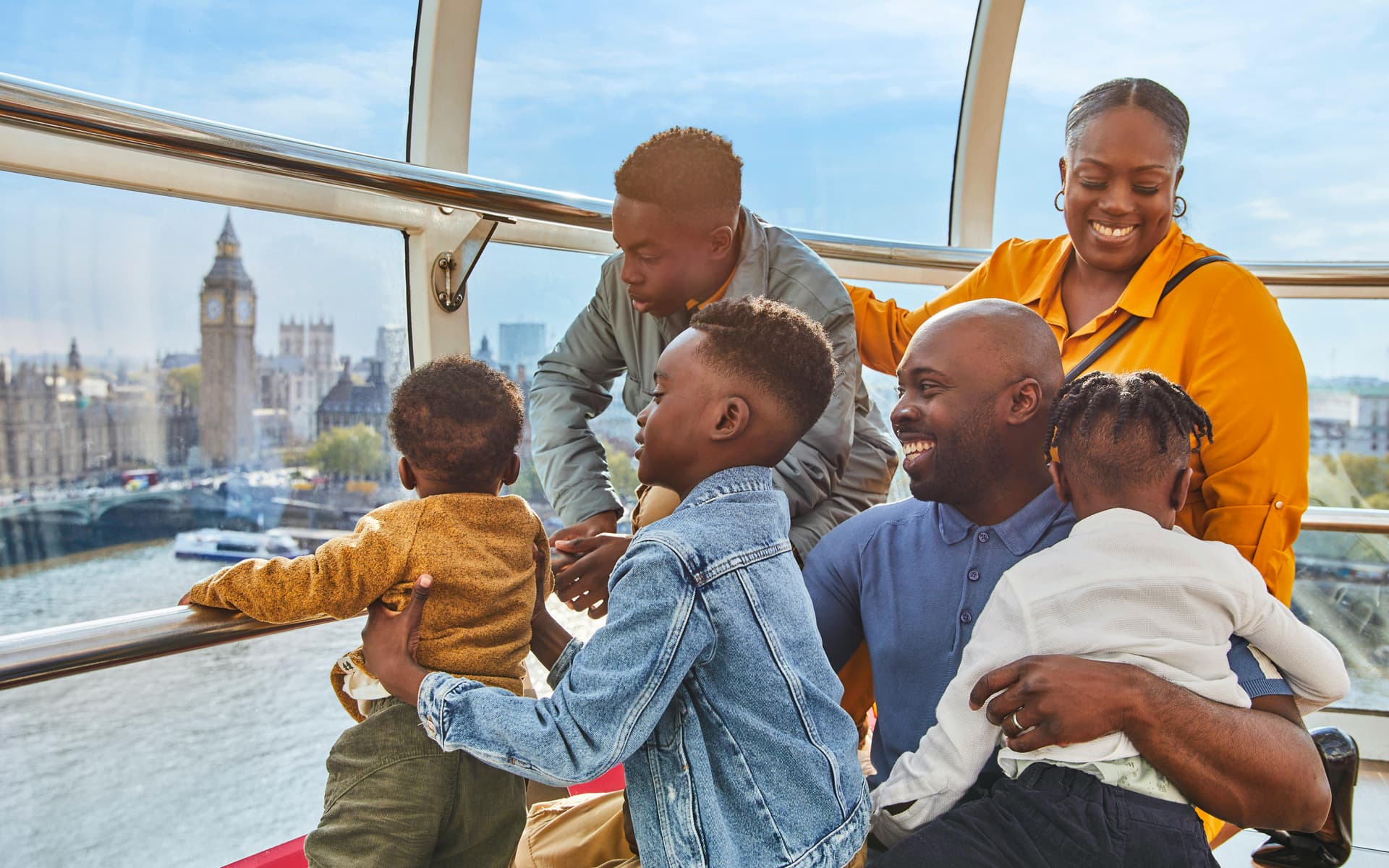 1199ac58-6321-4ee2-80f2-e54e09995e42-1773664081069-22747_London Eye_1a_family_0107_rgb_ns_LICENSED UNTIL 31.05.26