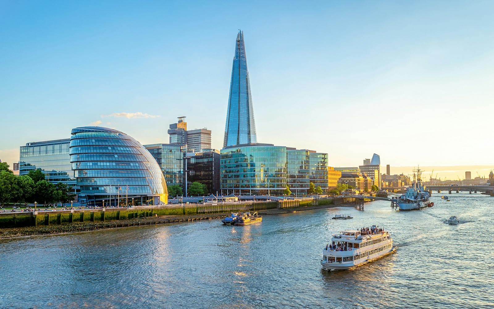 129ced326664aed9cde23d740c93fc8b-9883-BigBusLondon-24-48-HrHop-On-Hop-Off-Cruise---008
