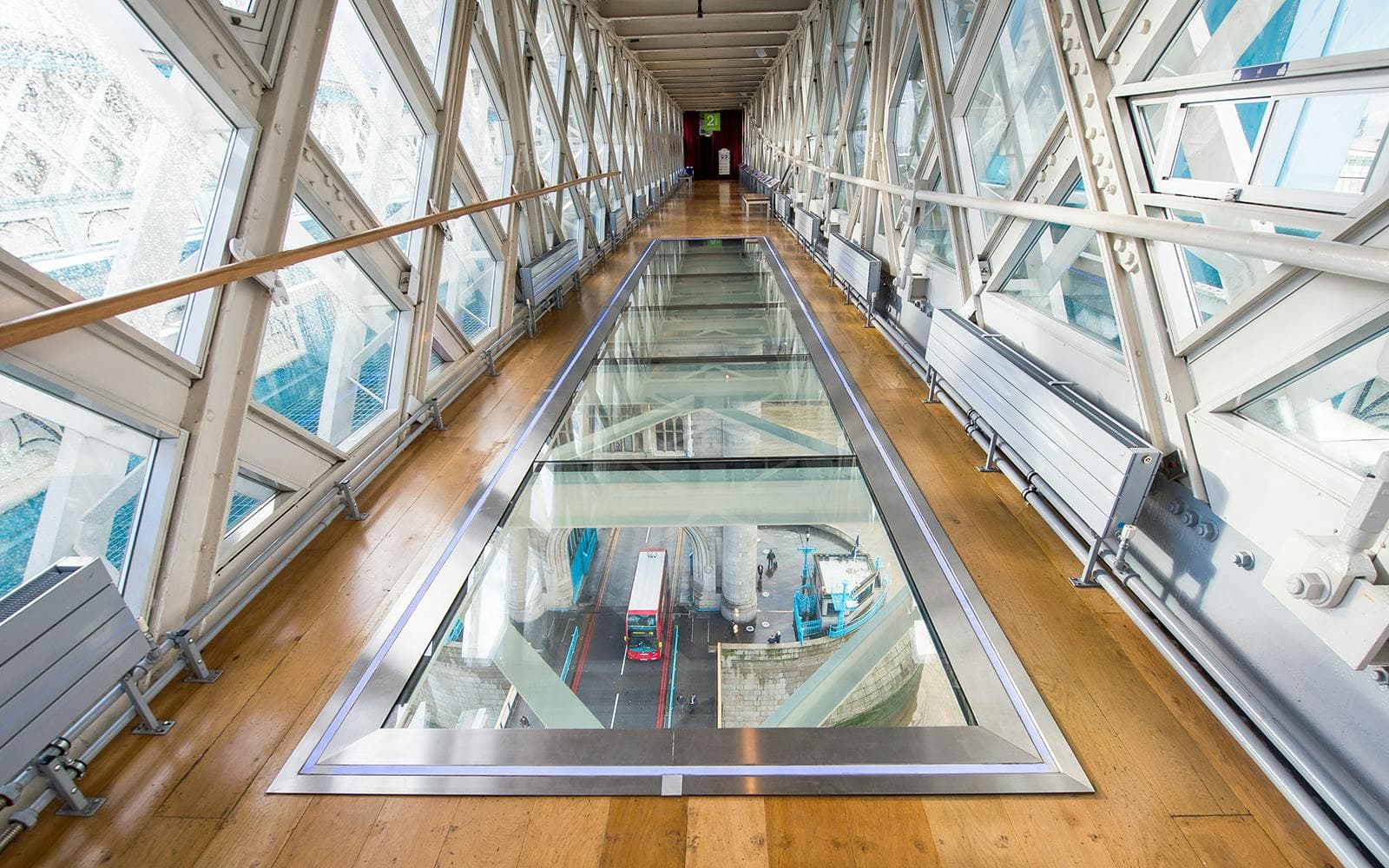 188c5c069f77836bf922a9fe1003603c-27620-london-explore-tower-bridge---westminster-walking-tour-10