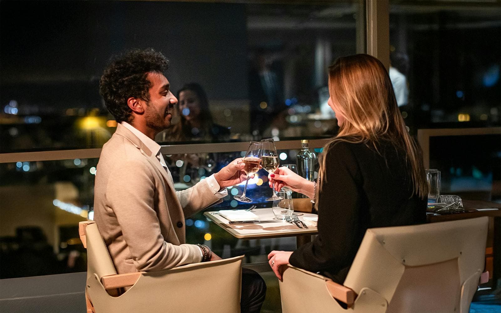 https://cdn-imgix.headout.com/media/images/2f55c7b31d088b40a0f602b1aff1bdd3-19850-paris-dinner-at-eiffel-tower-s-madame-brasserie-012.jpg