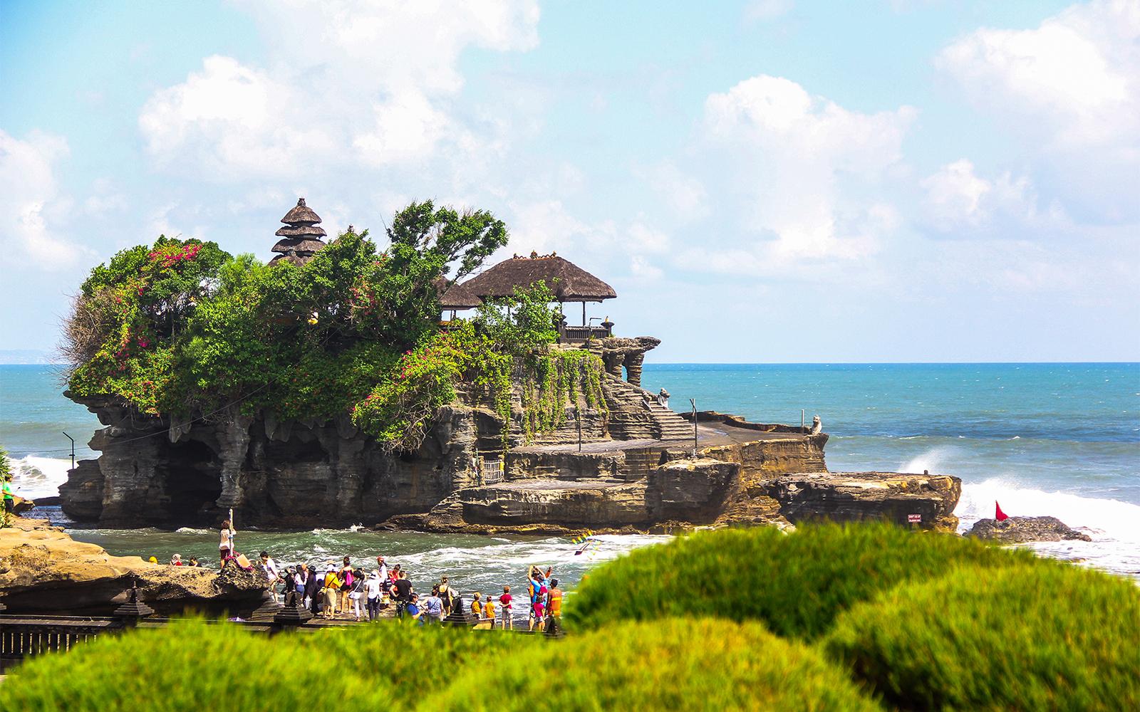 30f4fc6d9c8c2dfeb364d0cad6126e43-Tanah-Lot-Temple