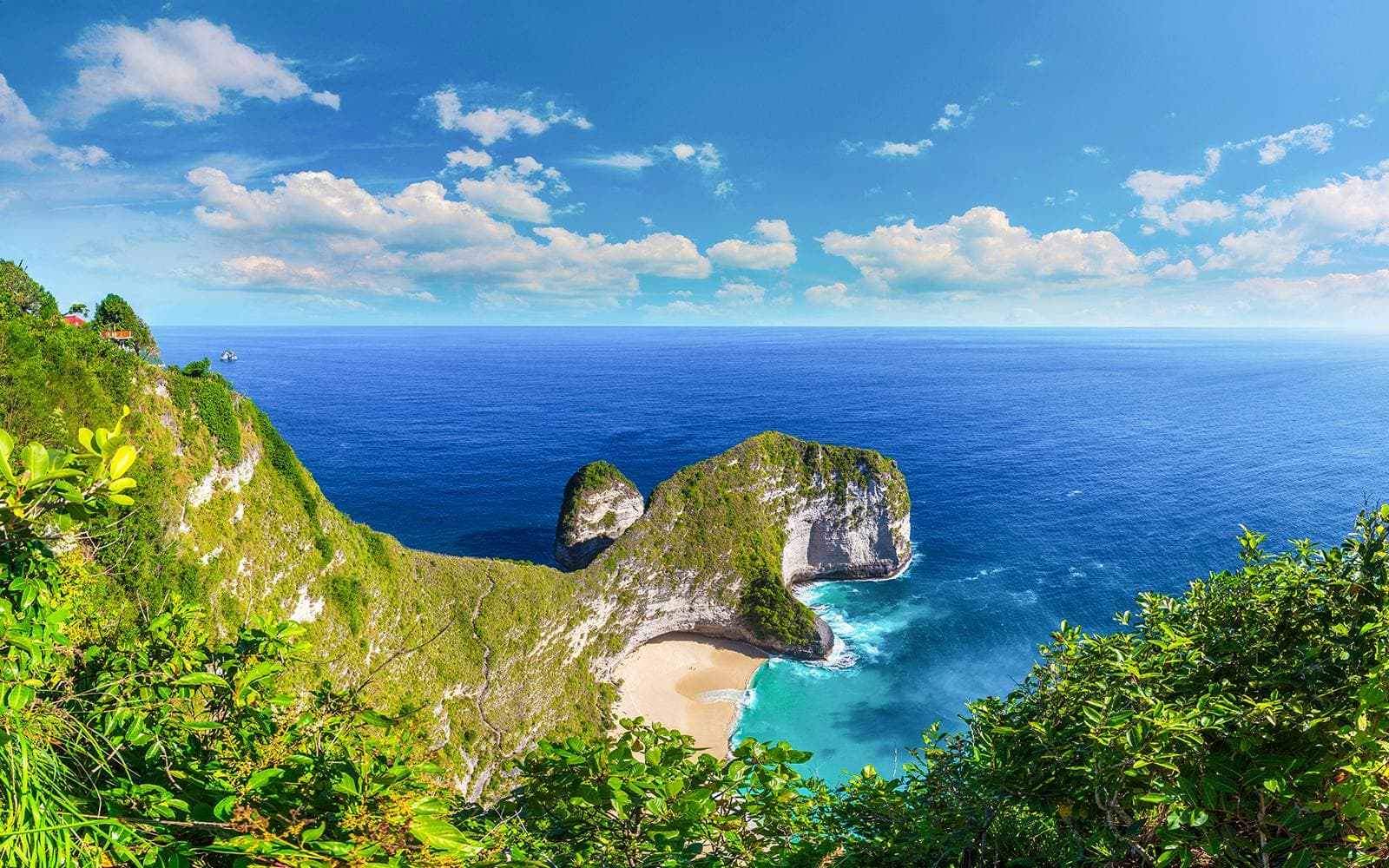 https://cdn-imgix.headout.com/media/images/7572712d20afd14768ca2f54ba388837-12278-bali-west-nusa-penida-island-private-tour-with-hotel-transfers-03.jpg
