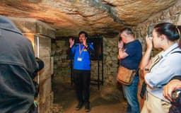 8890c8a6c026eab0fc070269b356982f-10307-Paris-CatacombsSmallGroupGuidedTourwithSpecialAccess-5