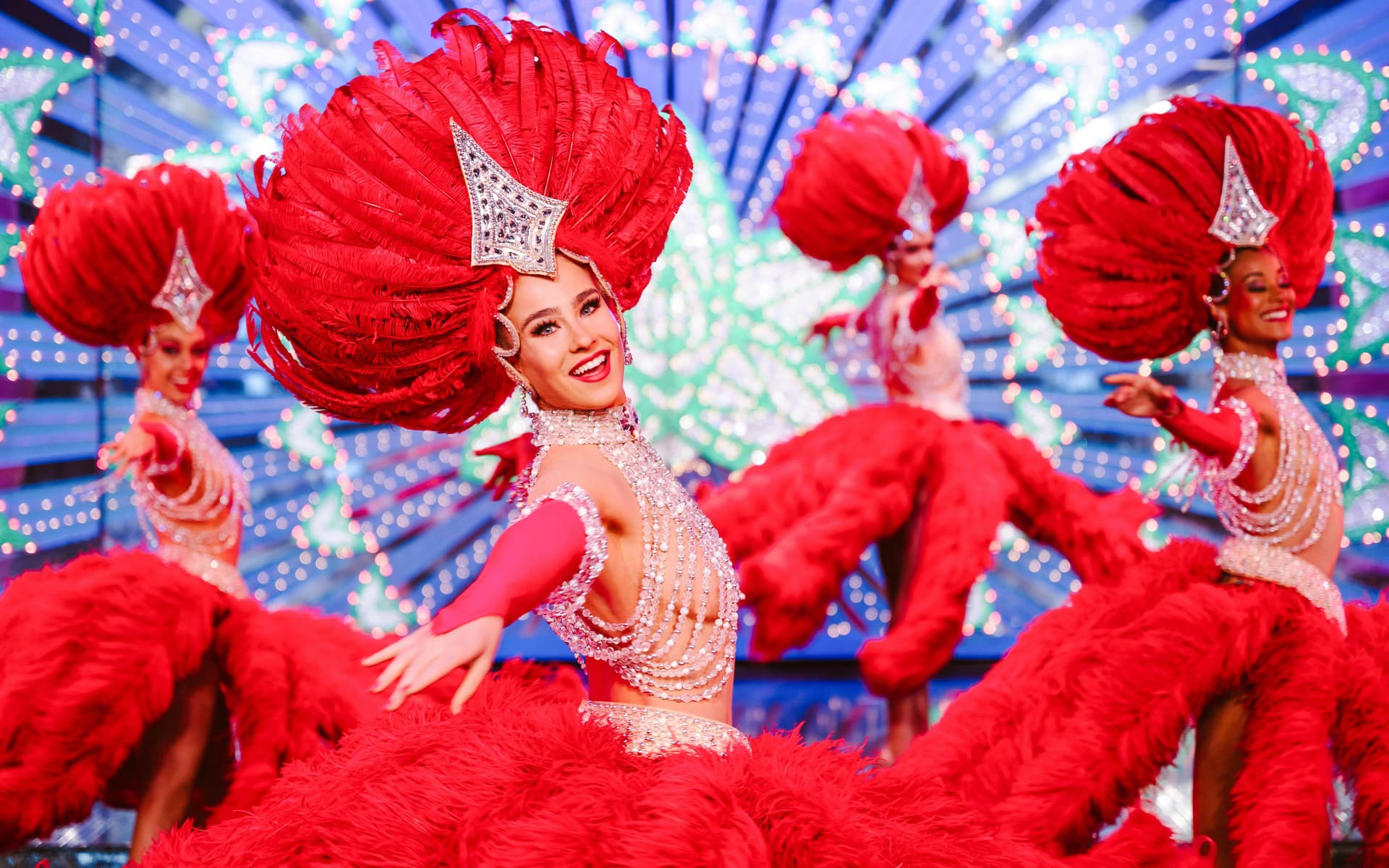 https://cdn-imgix.headout.com/media/images/c103139a-85ad-4e3f-a3d1-d4585bfe2ead-1774257819432-Prologue%20Moulin%20Rouge%20Rouge%20HD%20%C2%A9Sandie%20Bertrand%20-%20Moulin%20Rouge.jpg