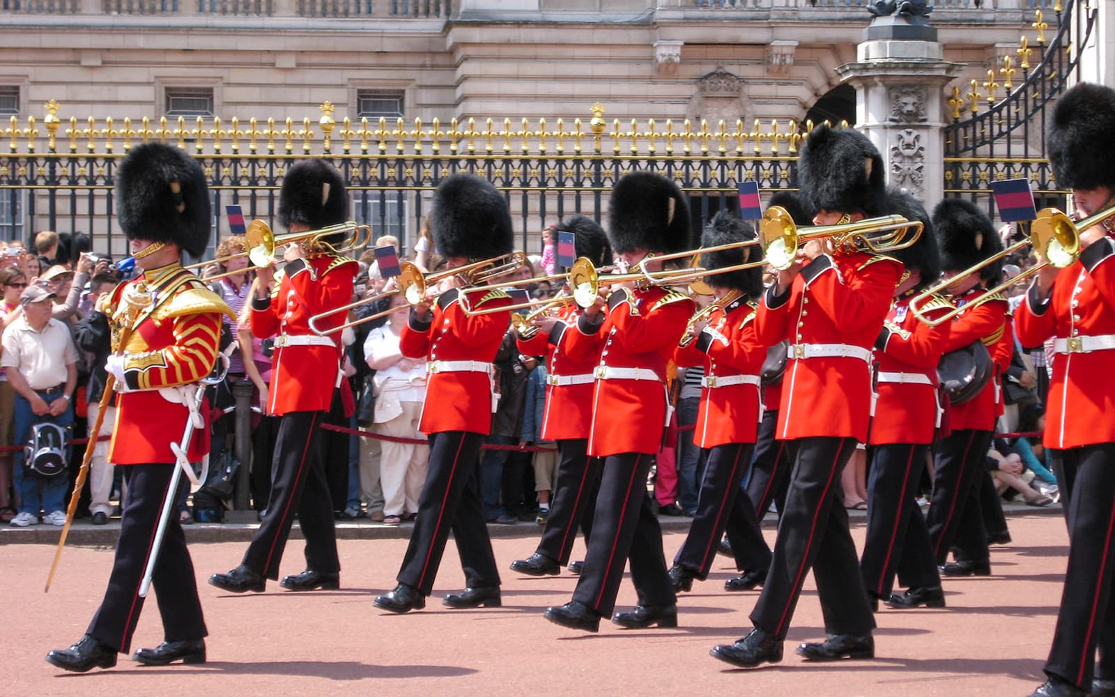 c2bd11bb94b9f8391b08af8c2fcd69c6-23813-London-WestminsterAbbeyandtheChangingoftheGuard-OptionalBuckinghamPalace-09