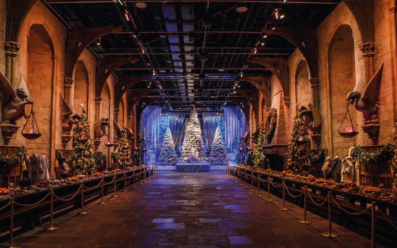 cdf7ccb8c80aacf354b4e1b6c1f69805-HarryPotter-StudioLondonChristmas
