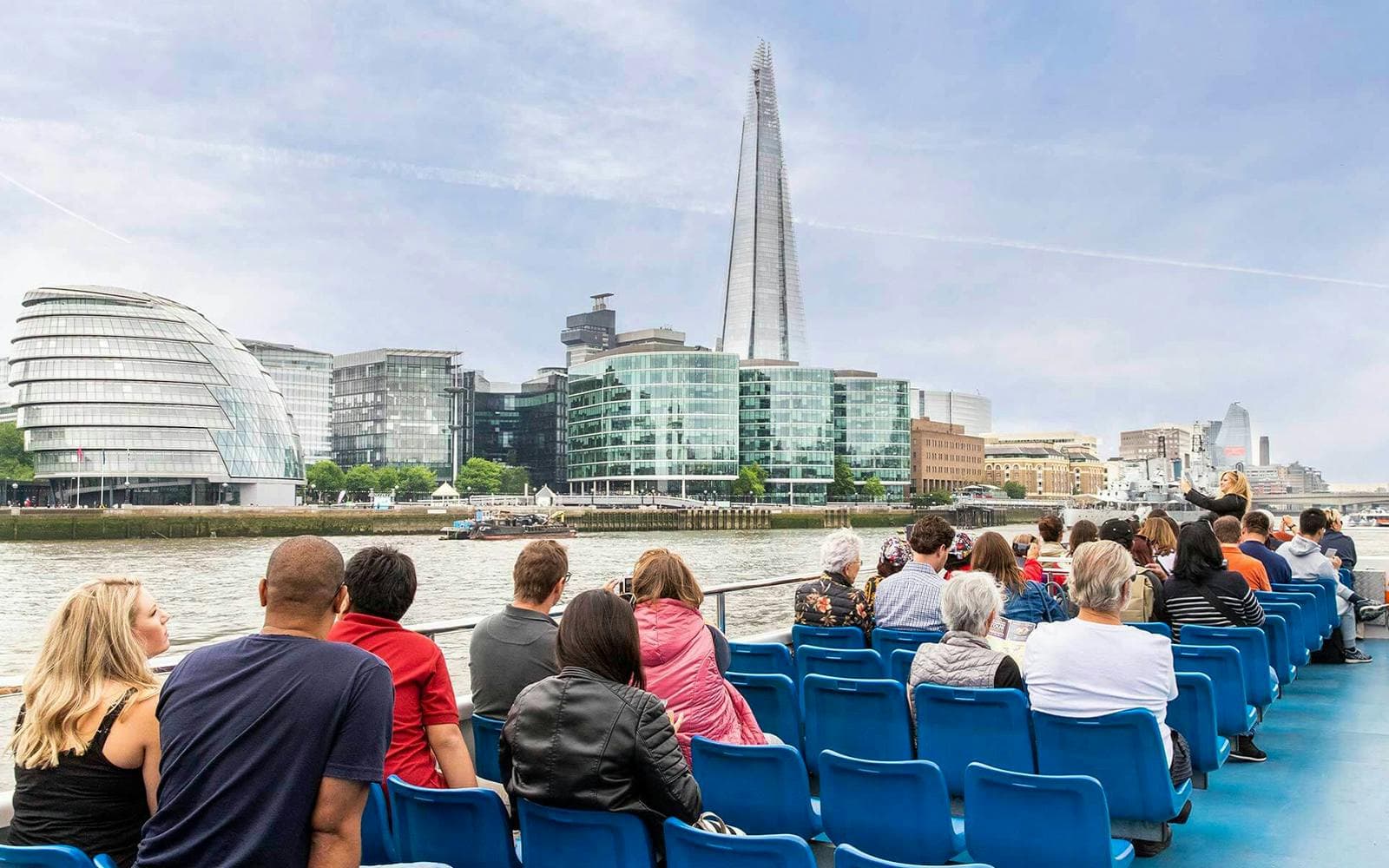 eea10cb1128d4e24b73d3dd0bbdc8d51-10613-london-thames-river-sightseeing-cruise-from-westminster-01