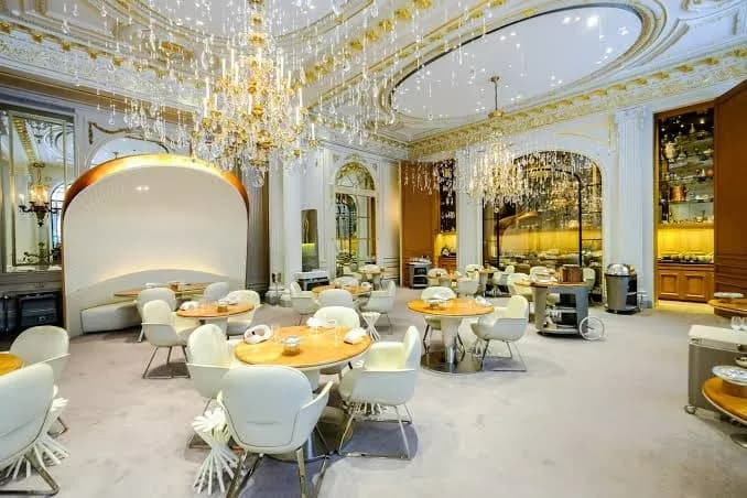 Alain Ducasse au Plaza Athénée.webp
