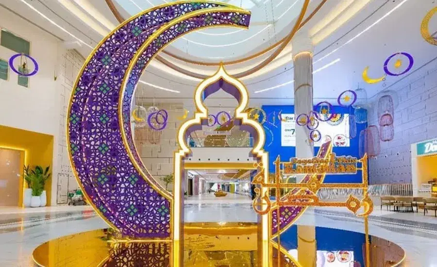 Eid al-Fitr & Eid al-Adha (Dates vary each year (based on Islamic lunar calendar))