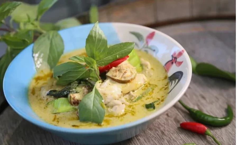 Green_Curry_Gaeng_Kiew_Wan_1_a12d281152
