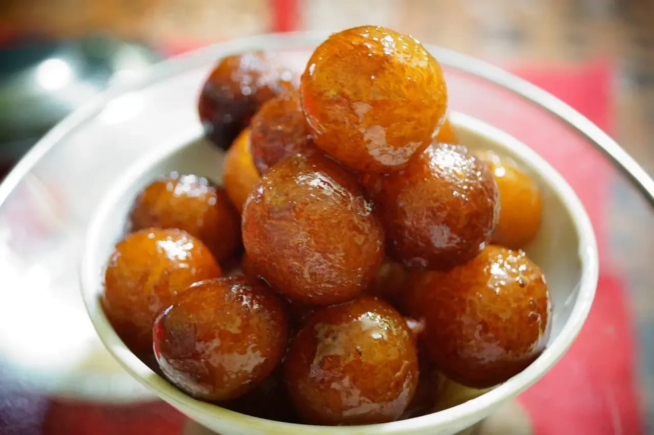 Gulab Jamun 3_compressed.webp
