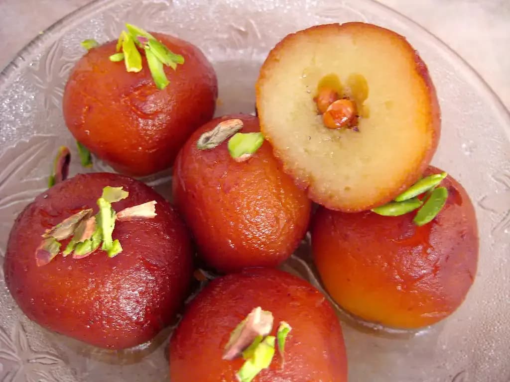 Gulab Jamun 4_compressed.webp
