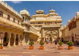 Jaipur_City_Tour_2_City_Palace_compressed.webp