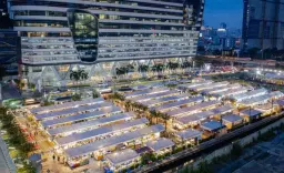 Jodd Fairs (Train Night Market)