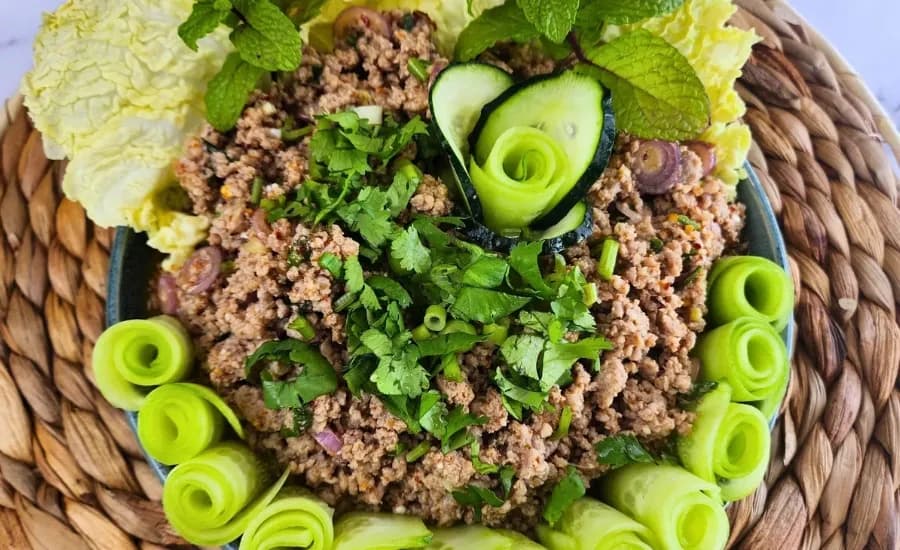 Laab_Spicy_Minced_Meat_Salad_1_7e51d554f9