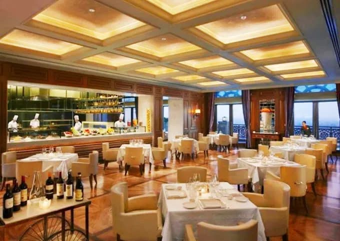 Le cirque 1_compressed.webp