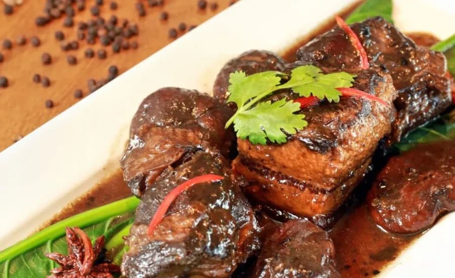 Moo Hong2.webp