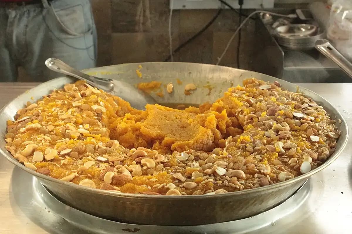 Moong Halwa 2_compressed.webp