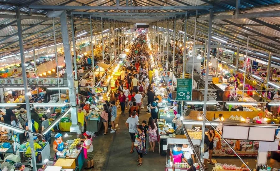 Phuket Weekend Night Market (Naka Market) (2) (1).webp