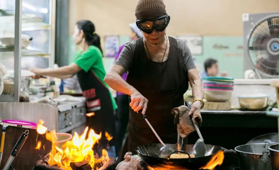 Raan_Jay_Fai_Michelin_Starred_Stall_1_3a089e3e5a
