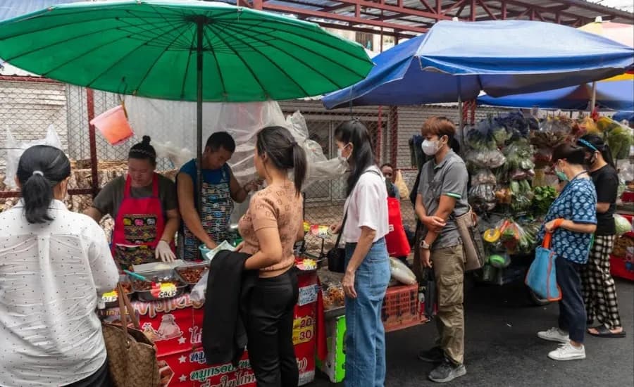 Silom_Soi_20_Morning_Market_2_8222e1afb7