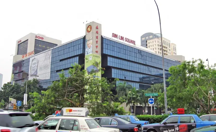 Sim_Lim_Square_c8ce5890a4