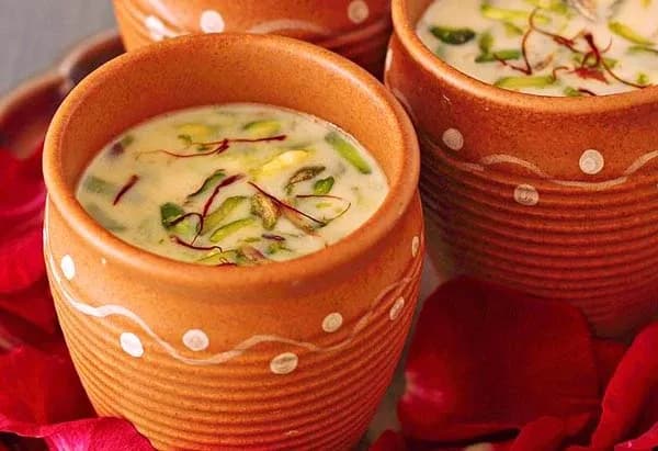 Thandai-2_compressed.webp