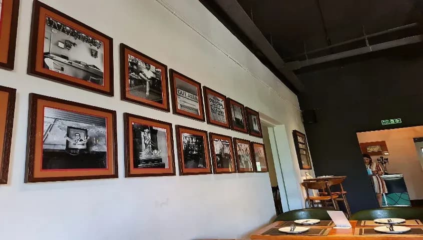 The Black Sheep Bistro Image 3_compressed.webp