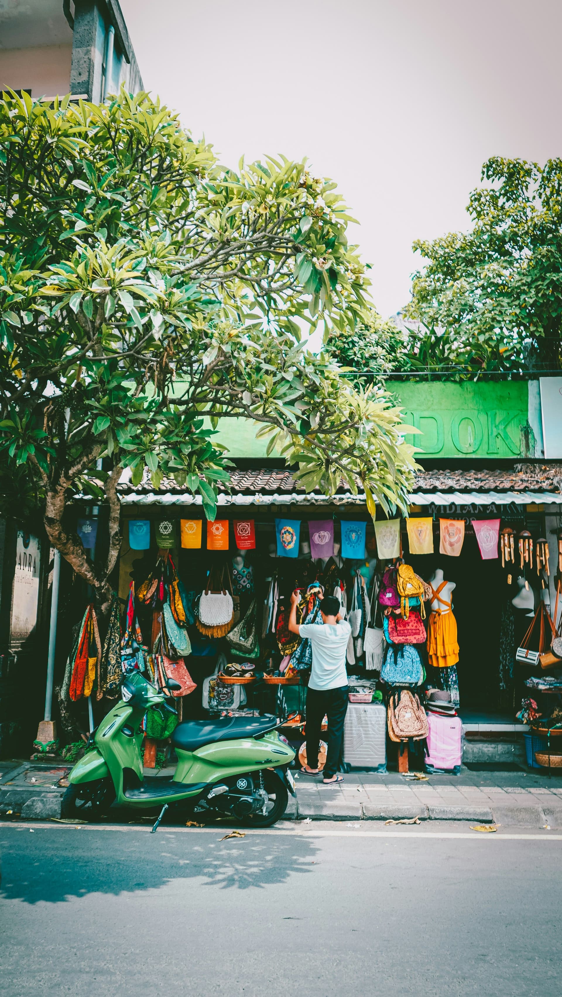 bali shopping.jpg