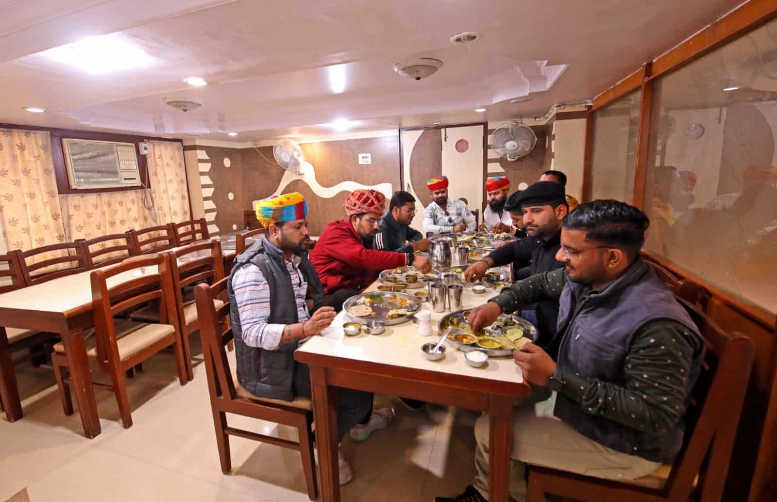 natraj-dining-hall-4.jpg