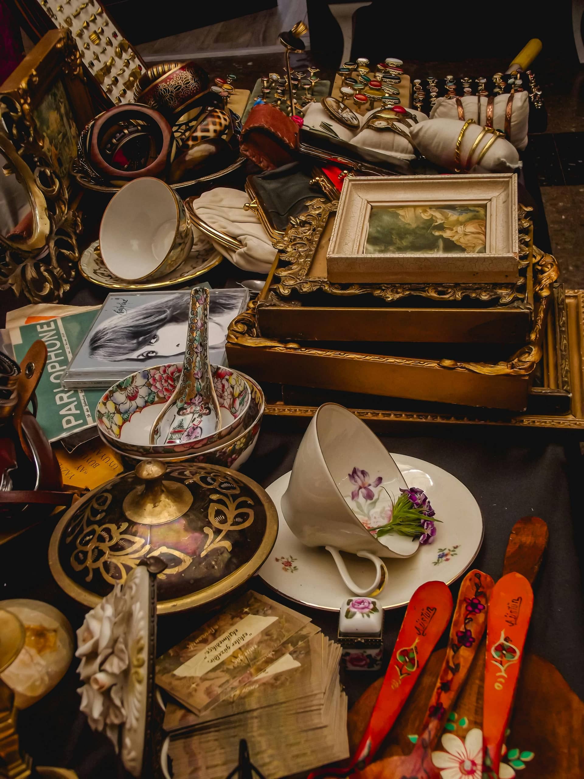 singapore flea market.jpg