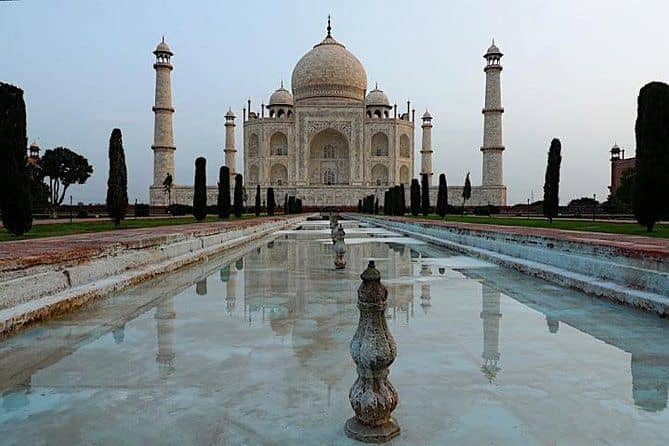 Day Trip To Mathura, Vrindavan, Taj Mahal