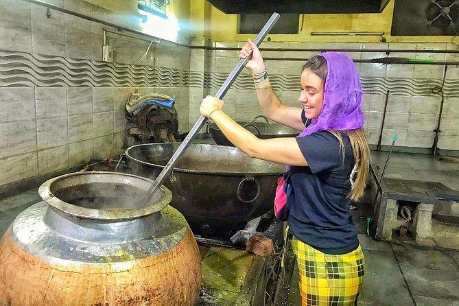 Food, Heritage, Spice Market & Religious Tour